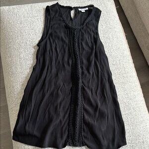 Liz Lange Maternity Black Sleeveless Top - Size Small